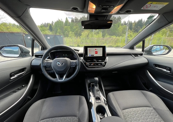 Toyota Corolla cena 110698 przebieg: 13500, rok produkcji 2022 z Krotoszyn małe 232